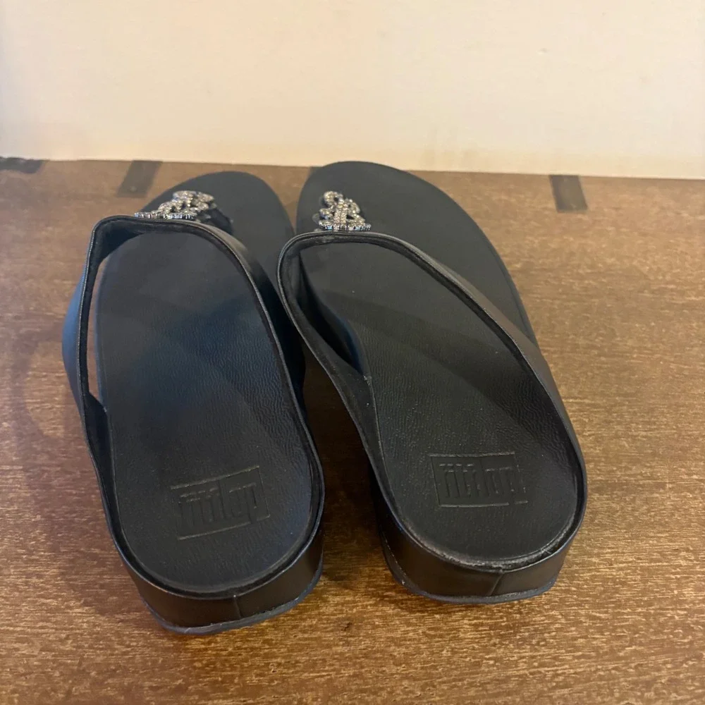 FitFlop Microwobbleboard Black Leather Crystal Chain Wedge Sandals Women US‎ 9